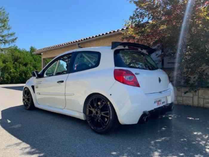 CLIO III CUP X85 – photo 3 sur 4