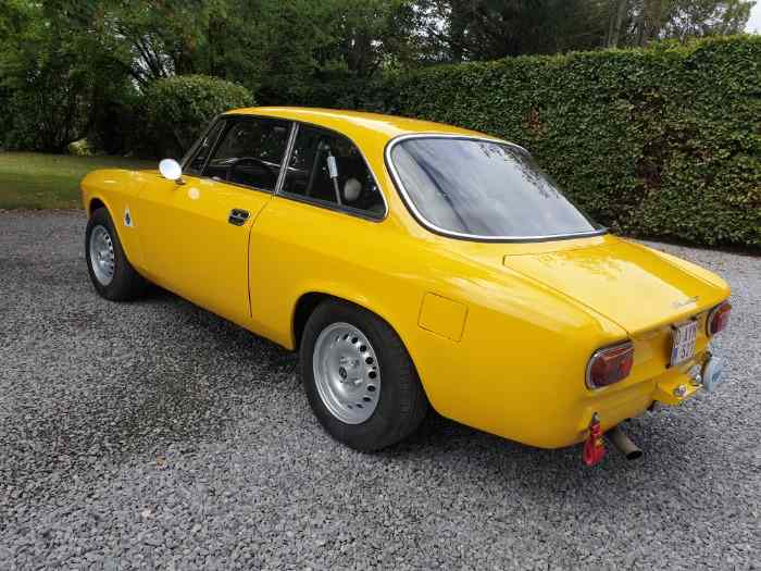 Alfa Giulia Sprint GT Veloce 2