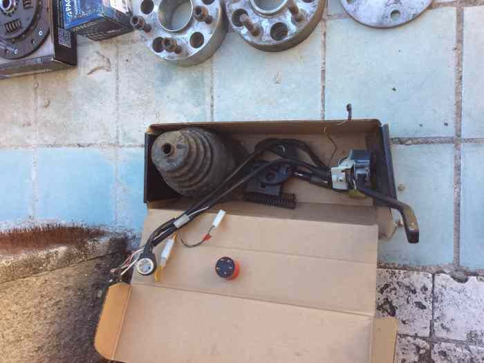 Lot de Pieces pour Porsche 911 type G 3