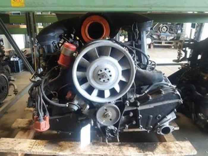 moteur porsche 911 2.4E