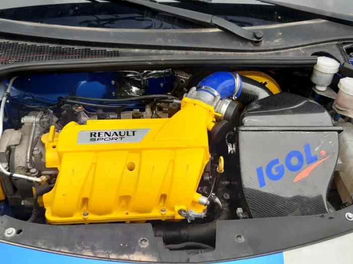 CLIO 3 RS F2014 1