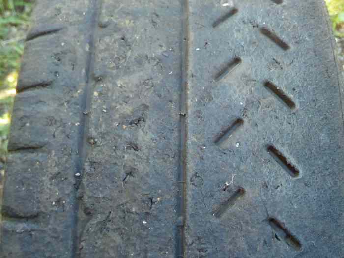 2 Pneus Michelin R11 15 Pouces 1