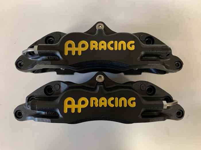 2 ETRIERS AP RACING 4 PISTONS CP5200 NEUFS 1