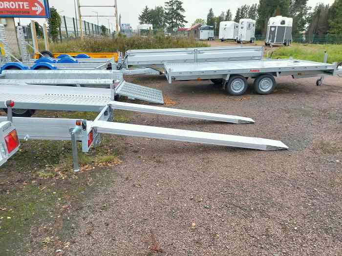 Remorque plateau porte-voiture 2T000 4