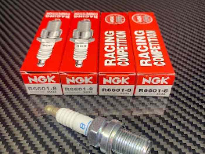 Lot de 4 Bougies NGK R6601-8 1