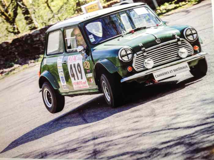 Austin Mini Cooper groupe 2 pièces et voitures de course à vendre, de