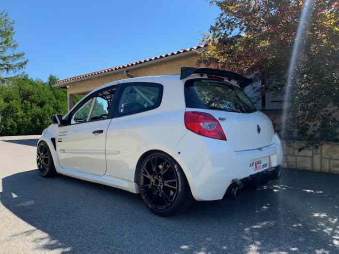 CLIO III CUP X85 – photo 1 sur 4