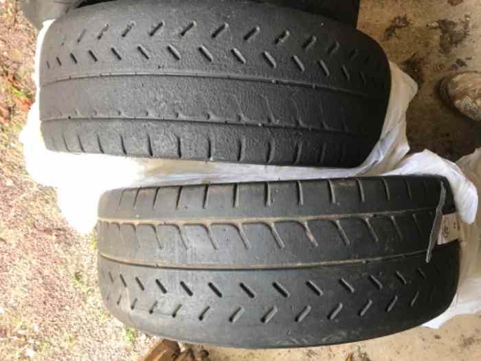 Vends pneus Michelin R21 17 pouces 1