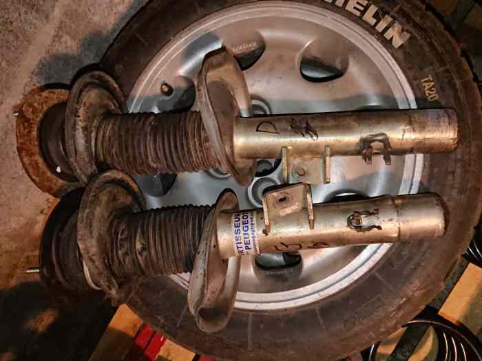 Amortisseur peugeot sport 205 gti