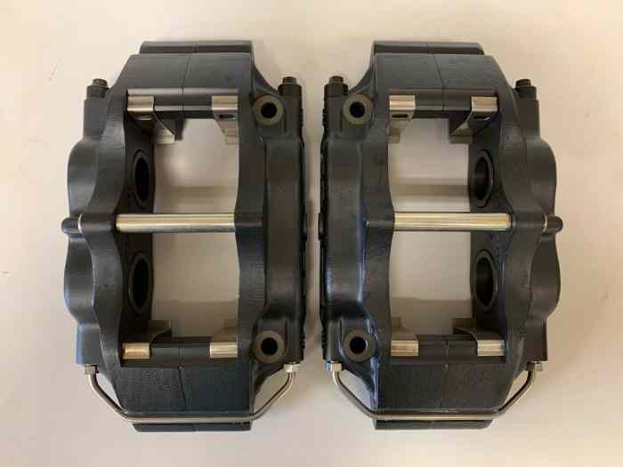 2 ETRIERS AP RACING 4 PISTONS CP5200 NEUFS 3