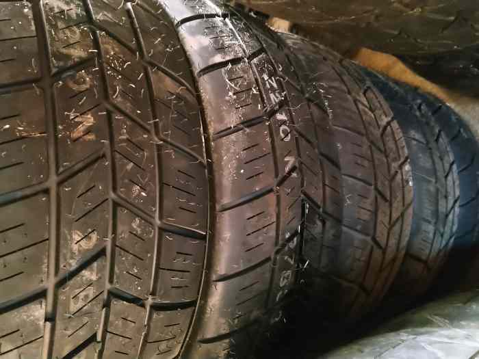 Pneus pluie Hankook W51 neufs 15