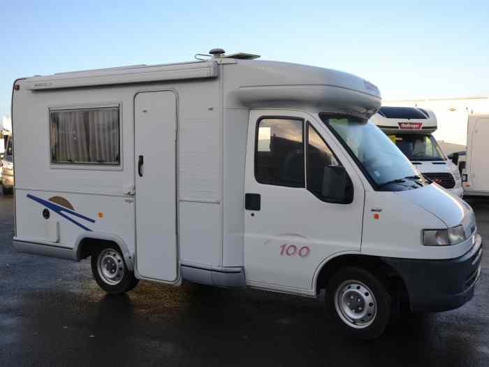 CAMPING CAR Challenger 100 ou Chausson Welcome 50