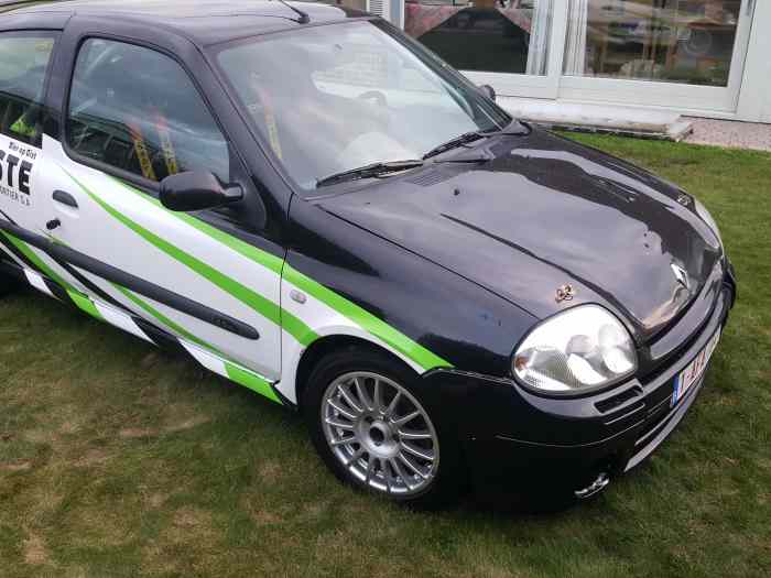 Renault Clio RS Rally 1