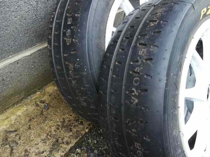 Pneus Pirelli RK5 16 pouces neufs 2