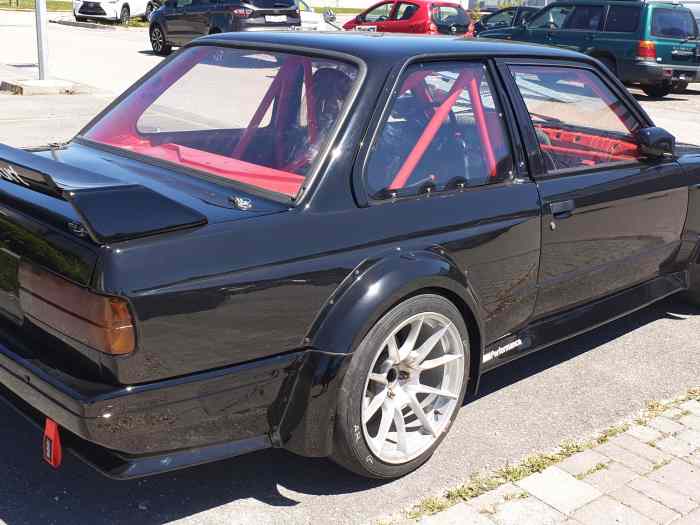 BMW E30 KIT M3 LARGE 1