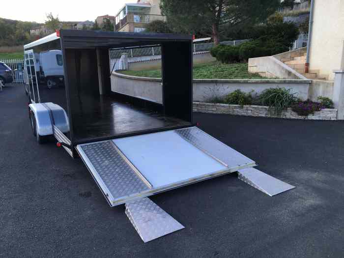 Remorque porte voiture fermée 3