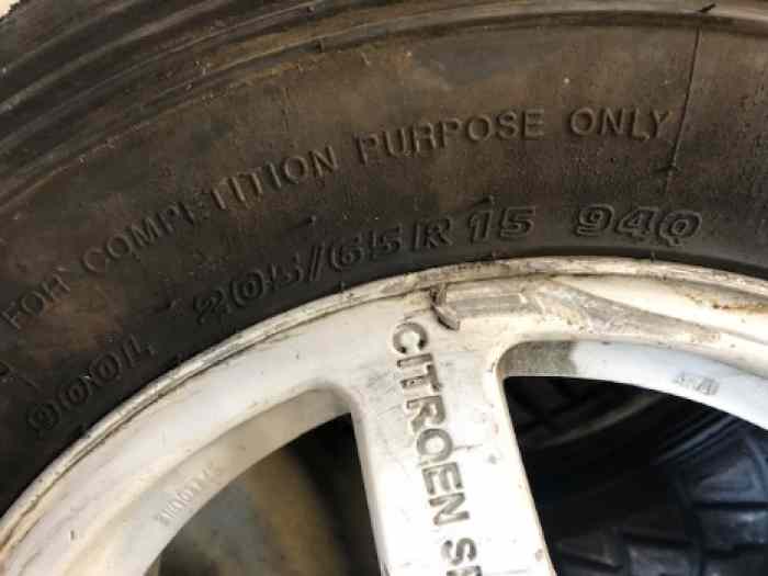 Vends 4 pneus Kumho 2