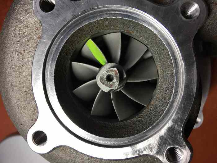 Turbo compétition 300HP neuf 2