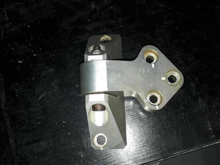 Support moteur pour C2 vendue