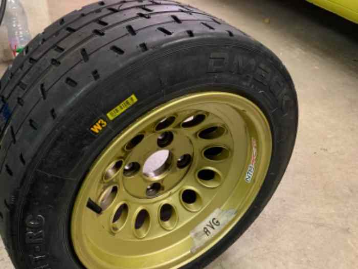 Pneu DMACK 215x45x13 0