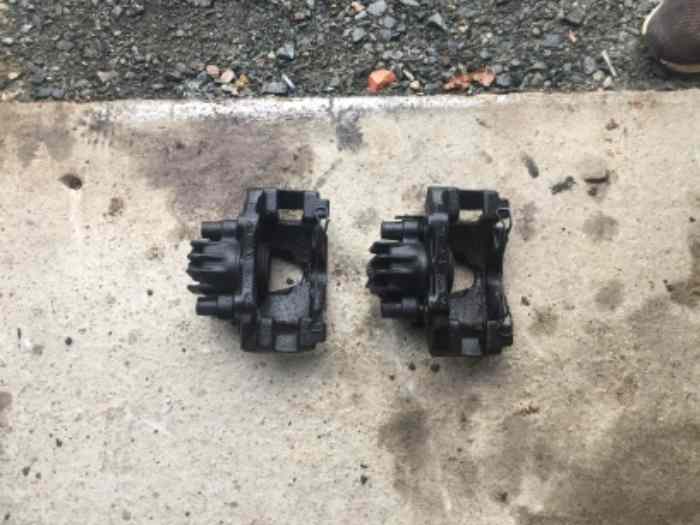 Plaquettes RC6 4017 pour 106 ou saxo et étriers 2