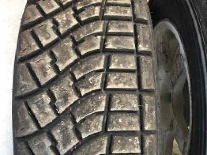 Vends 4 pneus Kumho 1