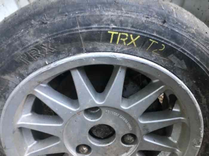Recherche pneu trx 340 1