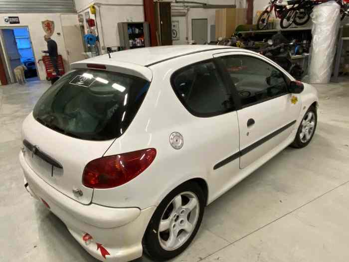 PEUGEOT 206 RPS Blanche 4