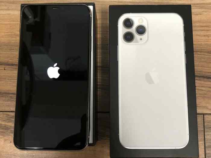 Apple iPhone 11 Pro 64GB cost 400EUR , iPhone 11 Pro Max 64GB cost 430EUR , iPhone 11 64GB cost 350EUR, Whatsapp Chat: +27642105648 3