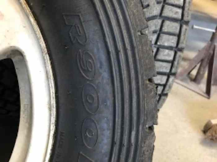 Vends 4 pneus Kumho 3