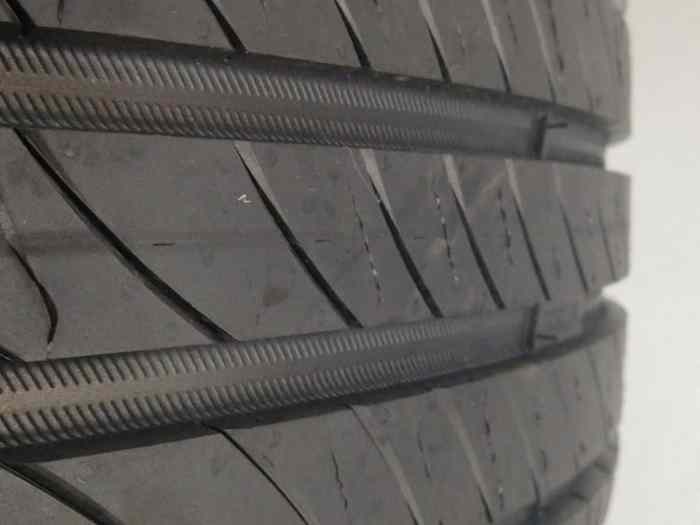 VENDUES jantes et pneus neufs Peugeot 208 GTI 2