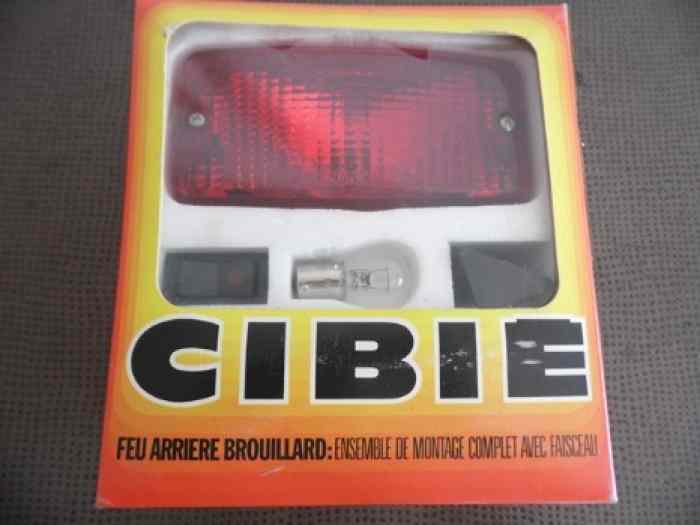 KIT FEU ANTIBROUILLARD ARRIERE COMPLET 12V CIBIE 3076052 0