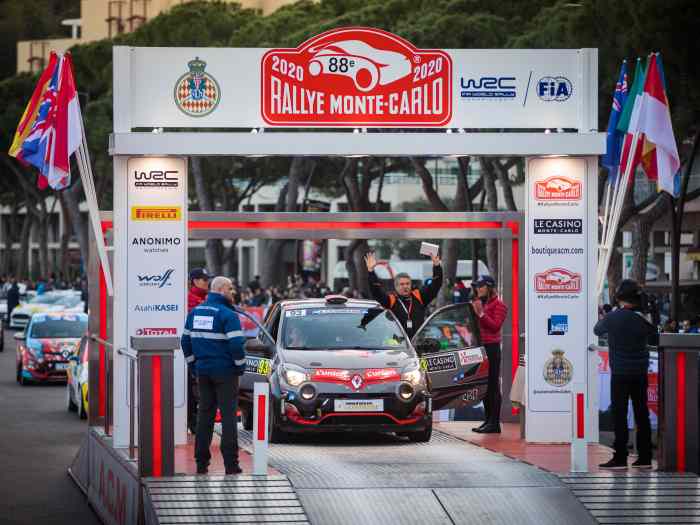 Pour Monte Carlo 2021 loue TWINGO R1 WRC5 4