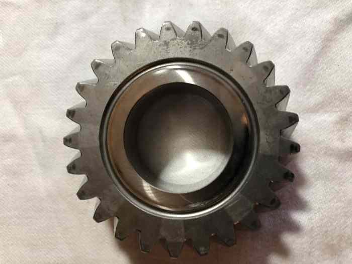 VENDU pignon de 5e 22 dents SADEV STDSA 1