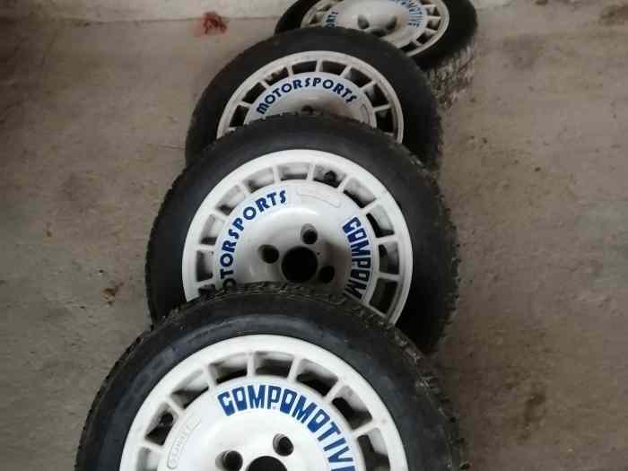 Jantes compomotive avec pneu 0