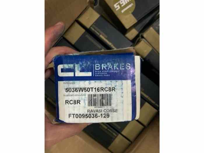 Plaquettes avant de freins Winmax et Carbon Lorrain pour Hyundai R5 ou Ford Fiesta R5 4
