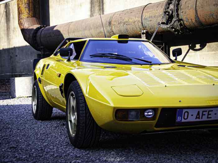 Lancia stratos replica 3