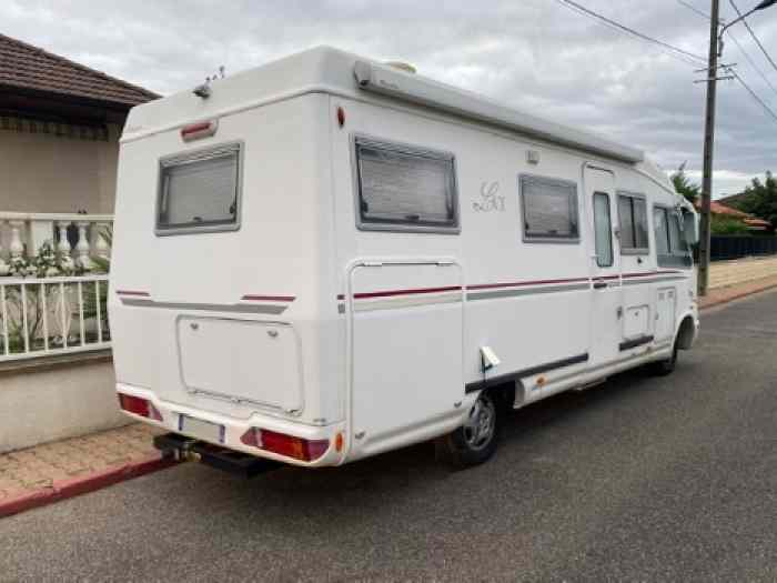 Camping Car intégral Mercedes 316 CDI Le Voyageur VL 5,5 tonnes unique 1