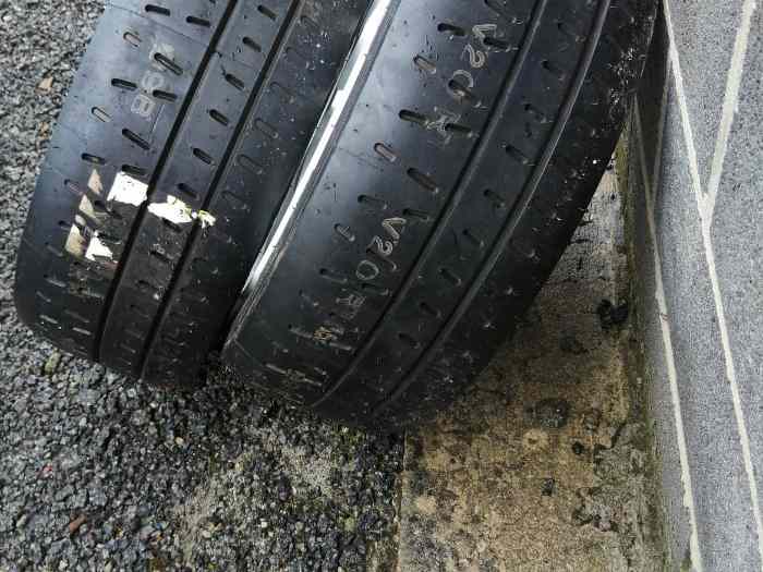 Pneus Pirelli RK5 16 pouces neufs 1