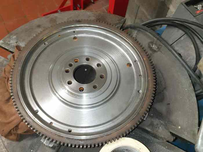 Volant moteur 205 GTI 1.6