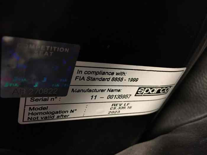 Paire de sièges baquets Sparco Rev taille M noirs homologués FIA 4