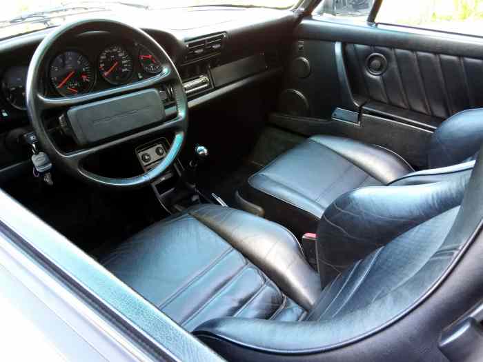 Seulement 554 ex. PORSCHE 930 Turbo 3.3, AM 1989, Boite 5 G50 , CG Française, Toit ouvrant full options – photo 2 sur 6