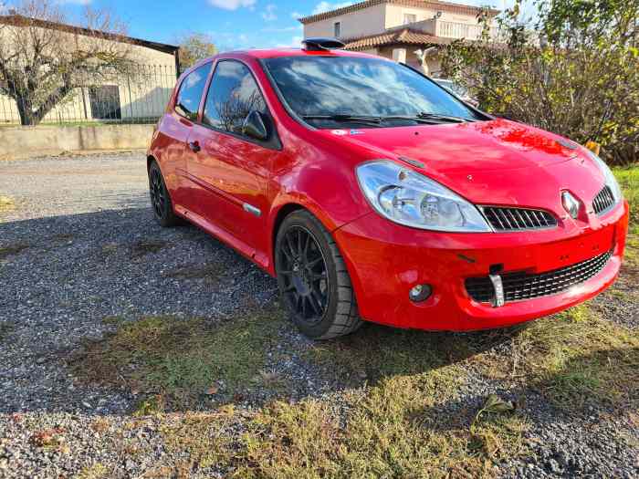 Clio f2000 r3 max 1