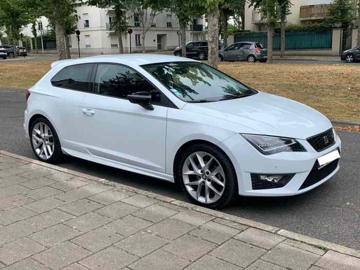 Seat Leon SC FR lll 5F 2.0 TDI Aéro / Full options - pièces et voitures de  course à vendre, de rallye et de circuit.