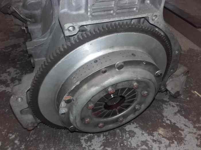 MOTEUR RENAULT et ALPINE 230cv NEUF BASE R20 2.L 4