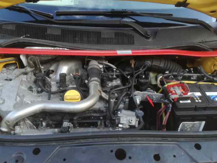 MEGANE RS2 préparée circuit 2 litres Turbo 283 Cv 3
