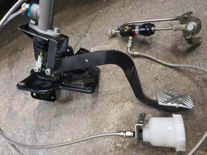 Pedalier pour embrayage hydraulique 2