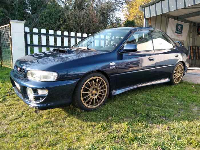 subaru impreza gt turbo 2000 ligths 2 L 4x4 0