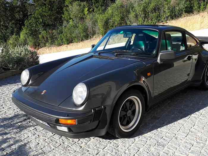 Seulement 554 ex. PORSCHE 930 Turbo 3.3, AM 1989, Boite 5 G50 , CG Française, Toit ouvrant full options – photo 1 sur 6
