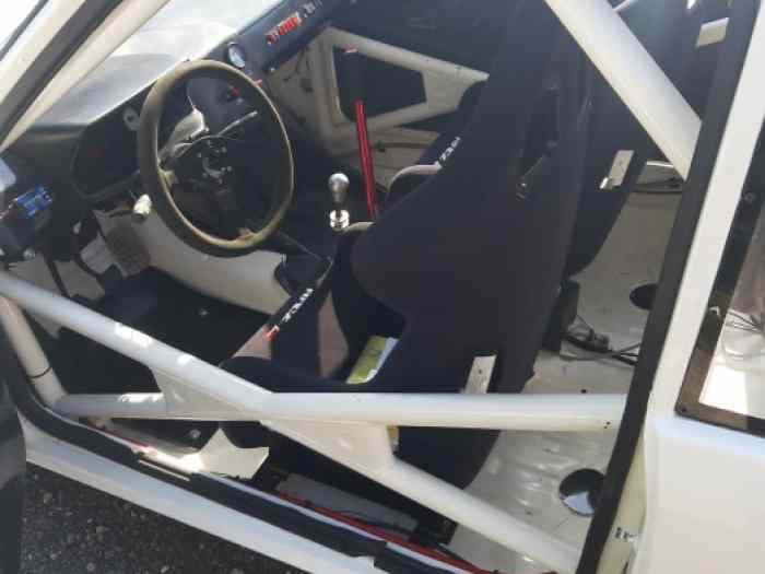 Peugeot 205 F2000 3